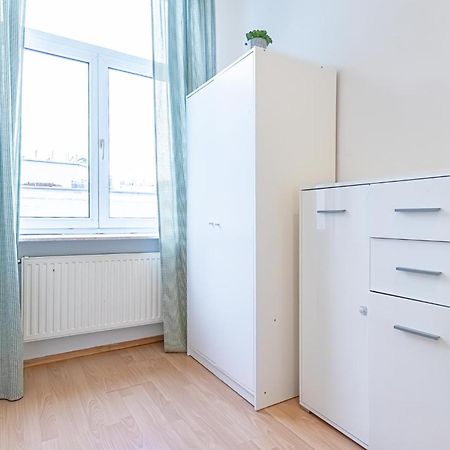 Spacious Shared Apartment Schoenbrunn Wina Bagian luar foto