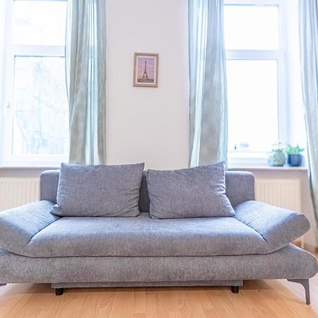 Spacious Shared Apartment Schoenbrunn Wina Bagian luar foto