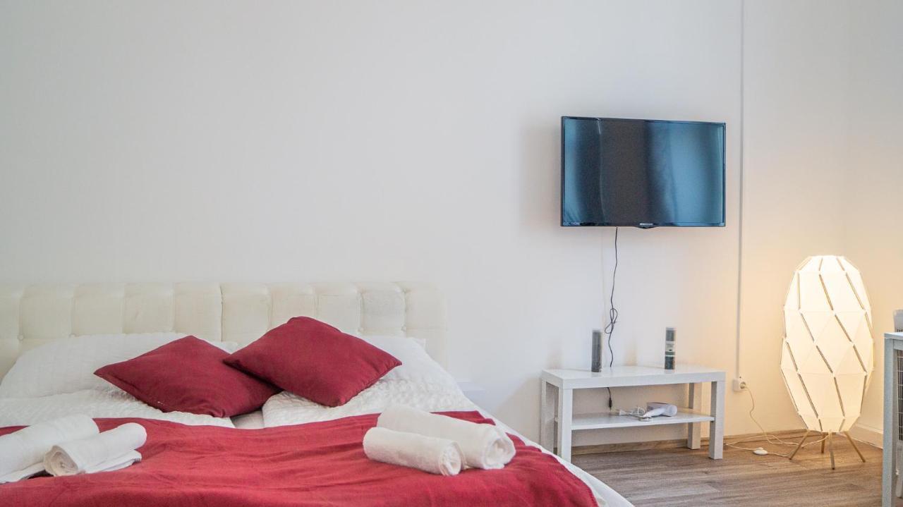 Spacious Shared Apartment Schoenbrunn Wina Bagian luar foto