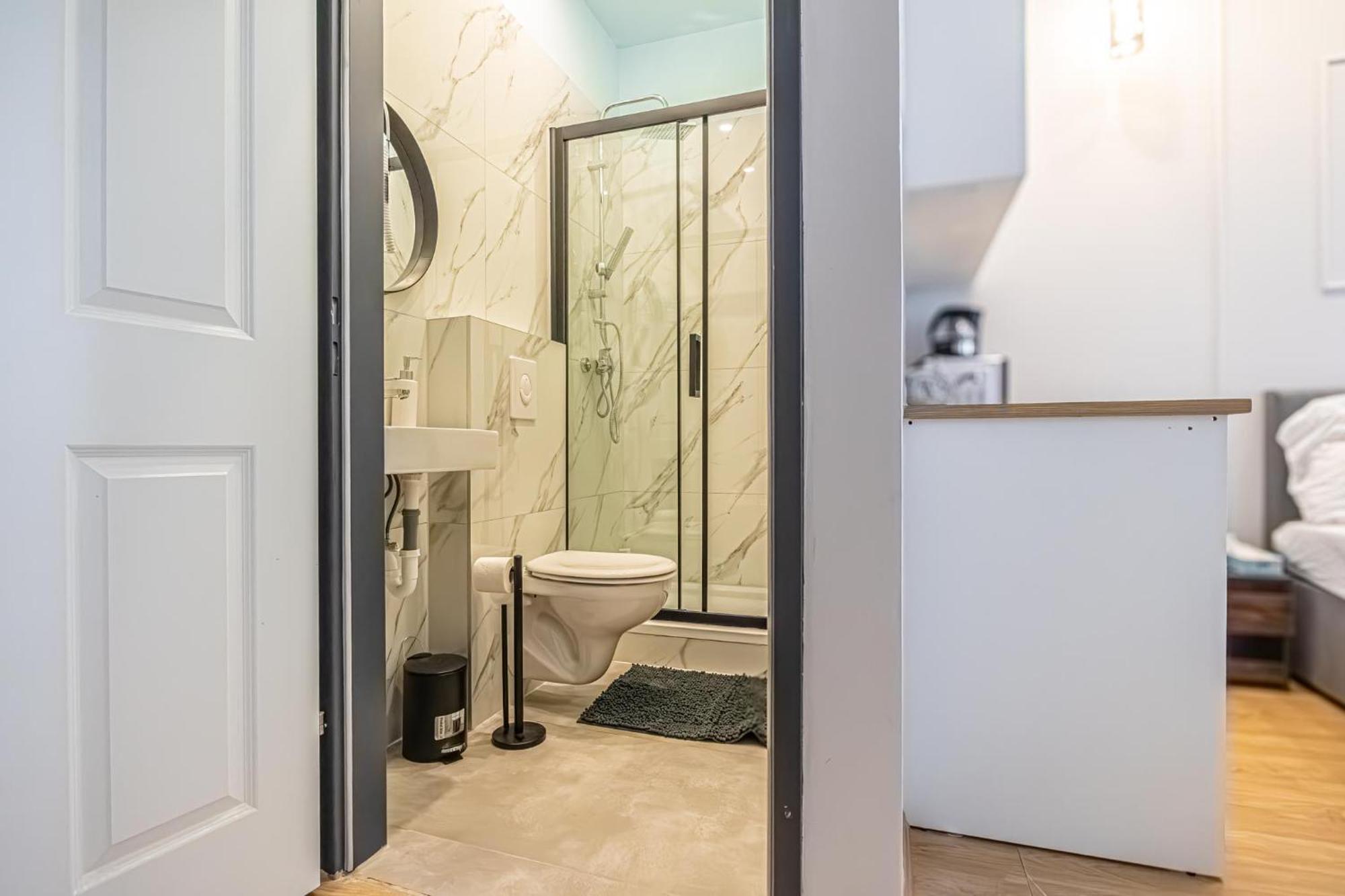 Spacious Shared Apartment Schoenbrunn Wina Bagian luar foto