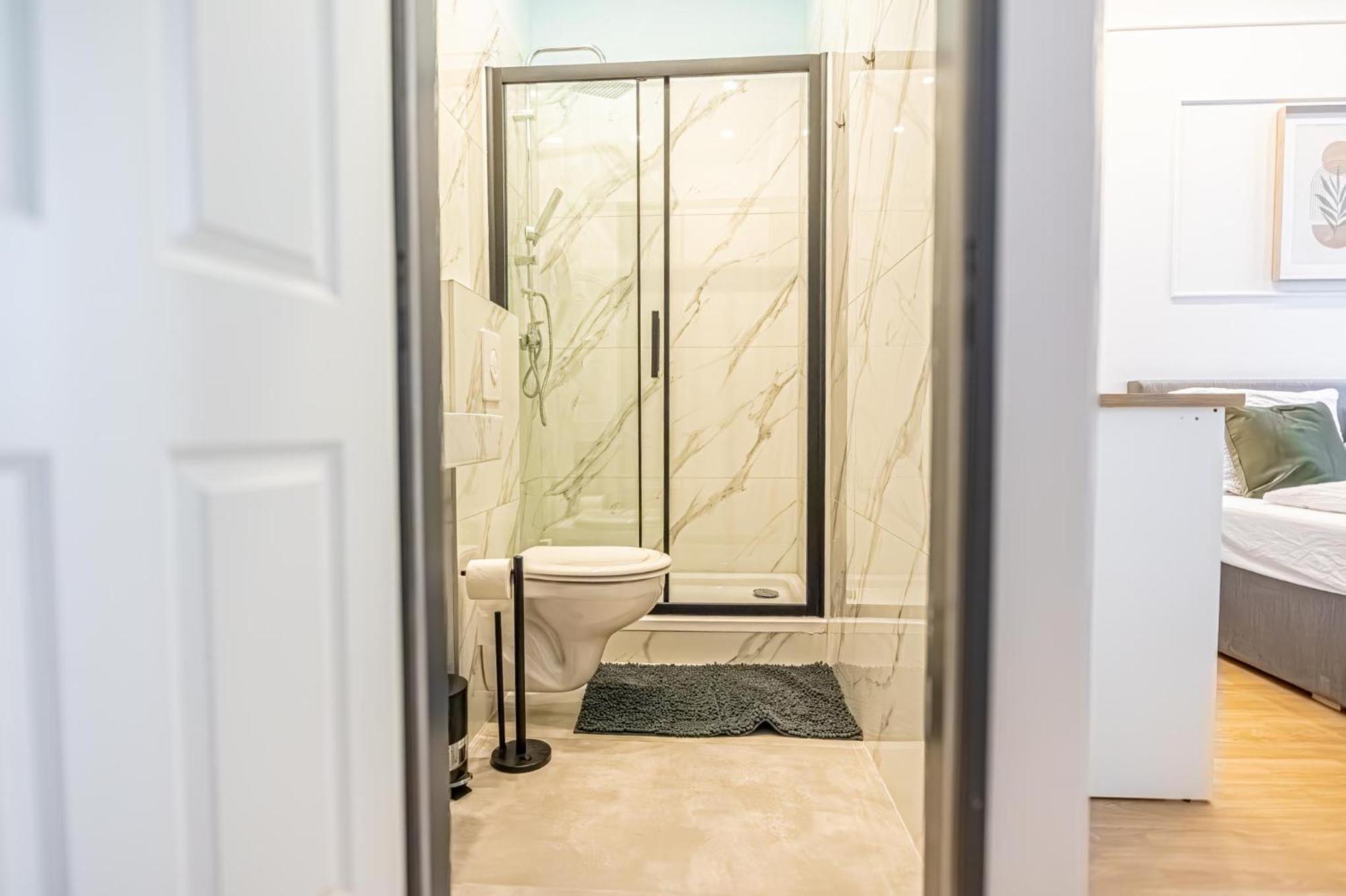 Spacious Shared Apartment Schoenbrunn Wina Bagian luar foto