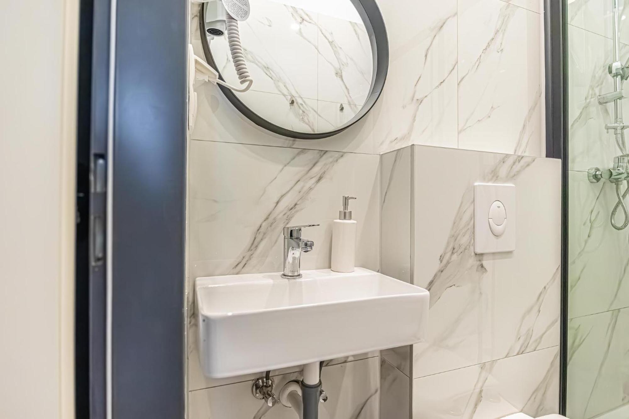Spacious Shared Apartment Schoenbrunn Wina Bagian luar foto