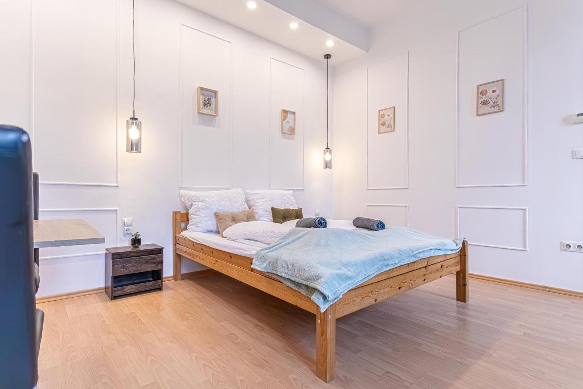 Spacious Shared Apartment Schoenbrunn Wina Bagian luar foto